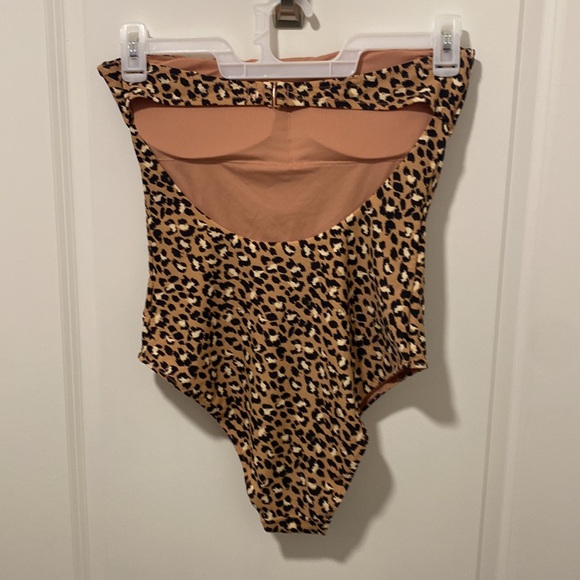 AERIE Strapless Leopard print Swimsuit Size M - Picture 5 of 7